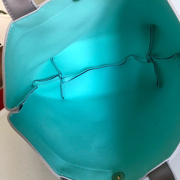 Colors by Jennifer Sky Navy Blue Tote - Picture 7 of 8